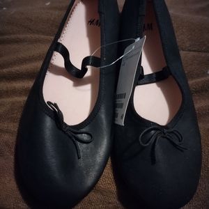 Girl ballerina shoes